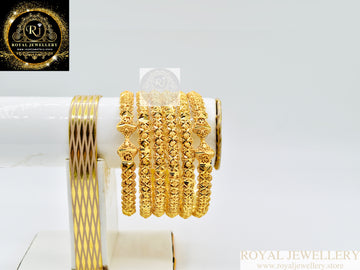 Unlock The World Of Jewellery Buy High-Class Bangles With Free Jewellery Box